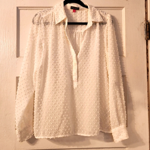 Vince Camuto Women's Swiss Dot White Blouse Top Long Sleeve V-Neck Sheer EUC - Picture 1 of 9
